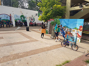 مسرح السراج مسرحيات وفعاليات لجميع الاجيال